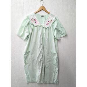 Simply Basic Nightgown Strawberry Embroidered Granny Cottagecore Whimsy Retro